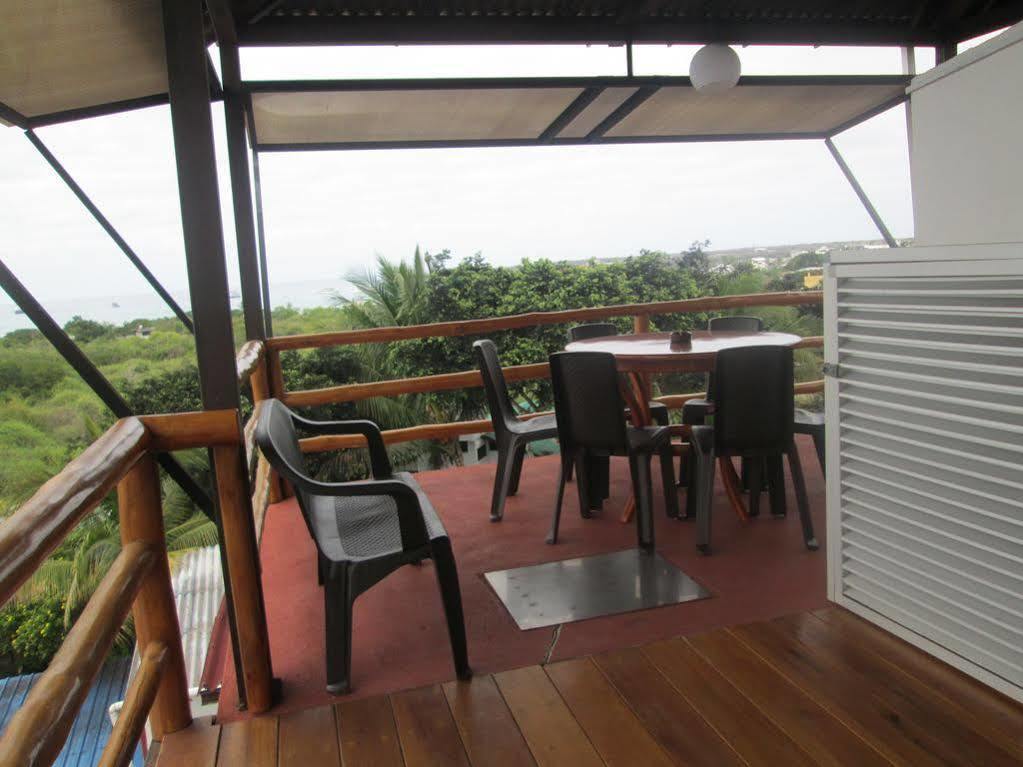 Hotel Dejavu Puerto Ayora  Eksteriør billede