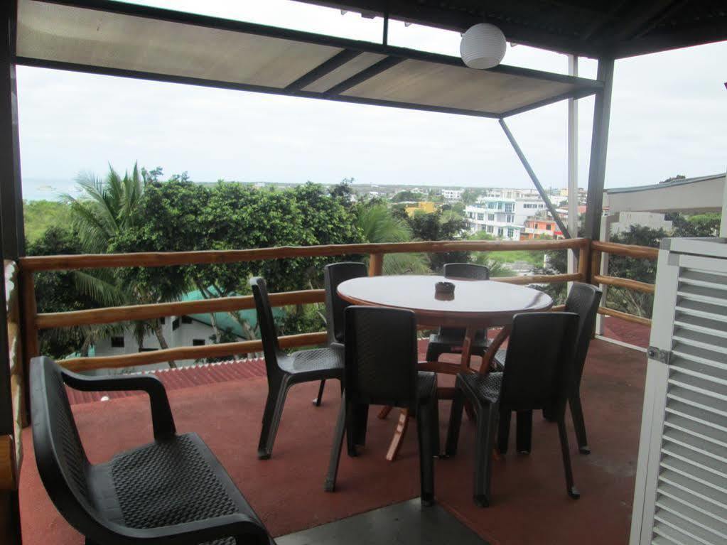 Hotel Dejavu Puerto Ayora  Eksteriør billede