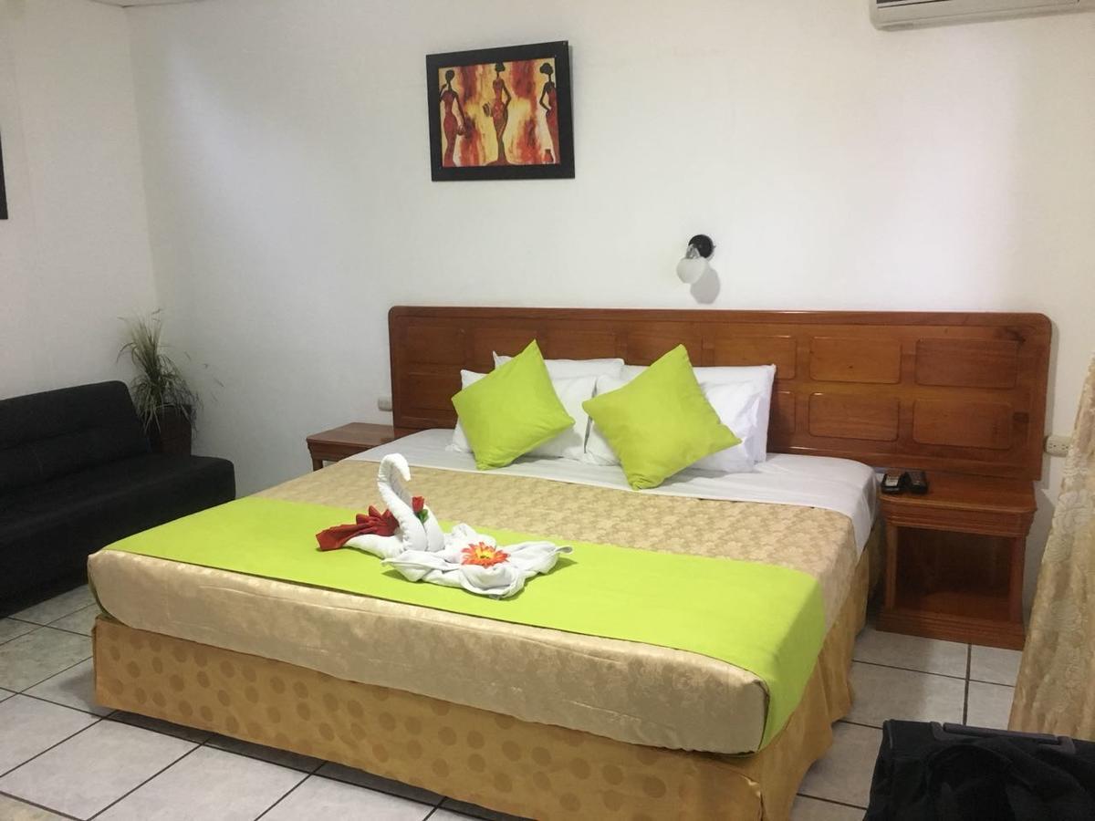 Hotel Dejavu Puerto Ayora  Eksteriør billede